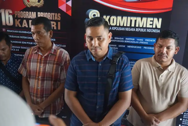Images Credit Istimewa - Permintaan Maaf Pihak Debt Collector , Heru (tengah).