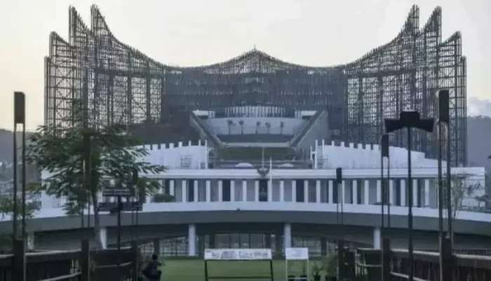 Makan Malam Bersama di Bawah Langit IKN: Jokowi dan Para Menteri Siap Sambut Sidang Kabinet Perdana