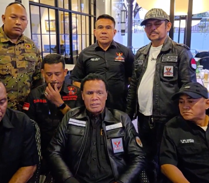 Image Credit Istimewa - Ketum DPP GRIB Jaya, H. Hercules Rosario Marshal, menekankan pentingnya menjaga hubungan baik antar-Ormas.