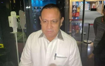 Ketua nonaktif Komisi Pemberantasan Korupsi (KPK) Firli Bahuri saat ditemui wartawan, Kamis 23 Desember 2023 di Jakarta. (Beritasatu/Medikantyo Junandika Adhikresna)