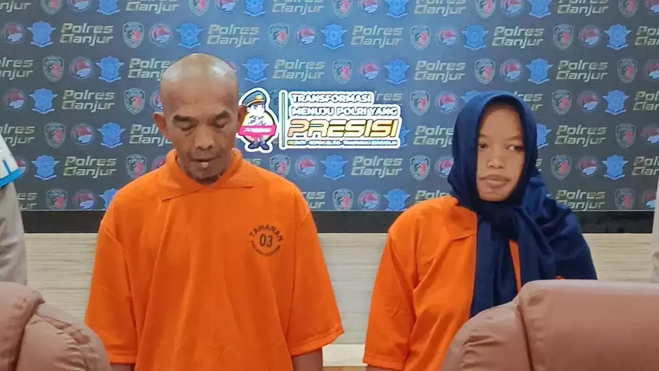 Ayah dan anak pelaku pembunuhan istri dan balita di Cianjur, Jawa Barat. (Beritasatu/Riski Maulana)