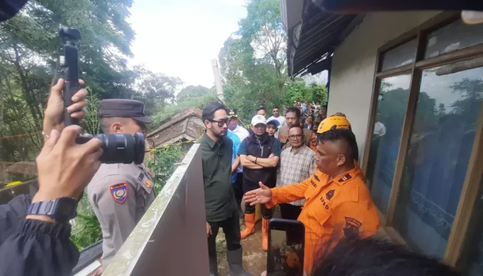 Longsor Melanda Kampung Areng, 104 Warga di Bandung Barat Terpaksa Mengungsi