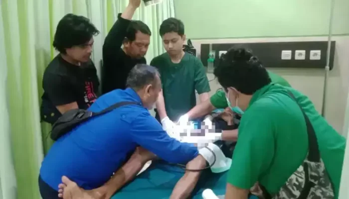 Duda di Ngawi Pasang Pipa di Alat Kelamin untuk Redam Hasrat Seksual, Dievakuasi Petugas Damkar