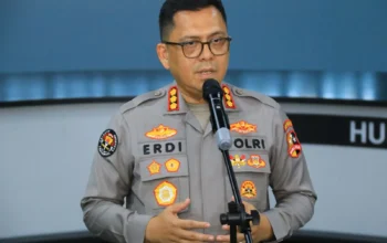Kabag Penum Divhumas Polri, Kombes Pol. Erdi A. Chaniago menyampaikan informasi penanganan kasus.(Istimewa)