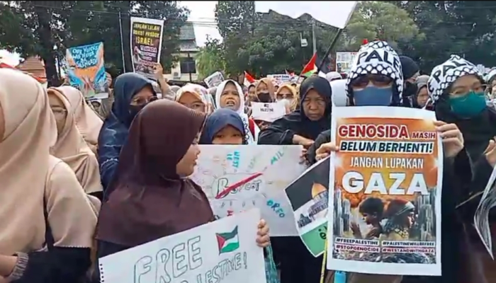 Ribuan Warga Cirebon Padati Aksi Solidaritas Palestina, Donasi Tembus Rp 106 Juta