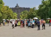 Perayaan Waisak 2025 di Candi Borobudur: Doa, Meditasi, dan Pengamanan Ketat Jelang Detik-Detik Waisak 2569 BE