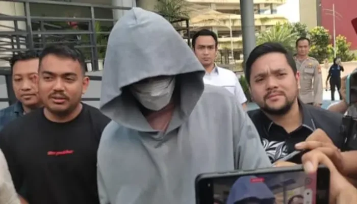 Fachri Albar Muncul ke Publik Usai Diamankan Terkait Kasus Narkoba