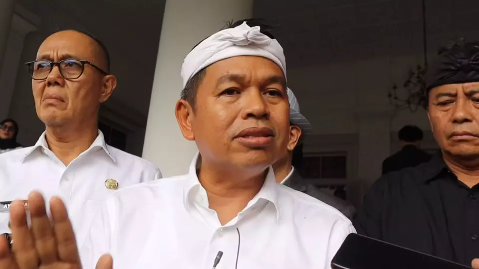 Gubernur Jawa Barat Dedi Mulyadi meminta izin dokter kandungan yang cabuli pasien di Garut agar dicabut. (Beritasatu/Aep Sopandi)