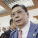 Ketua Komisi I DPR Utut Adianto di gedung DPR, kompleks parlemen, Senayan, Jakarta, Kamis, 13 Maret 2025. (Beritasatu/Yustinus Patris Paat)