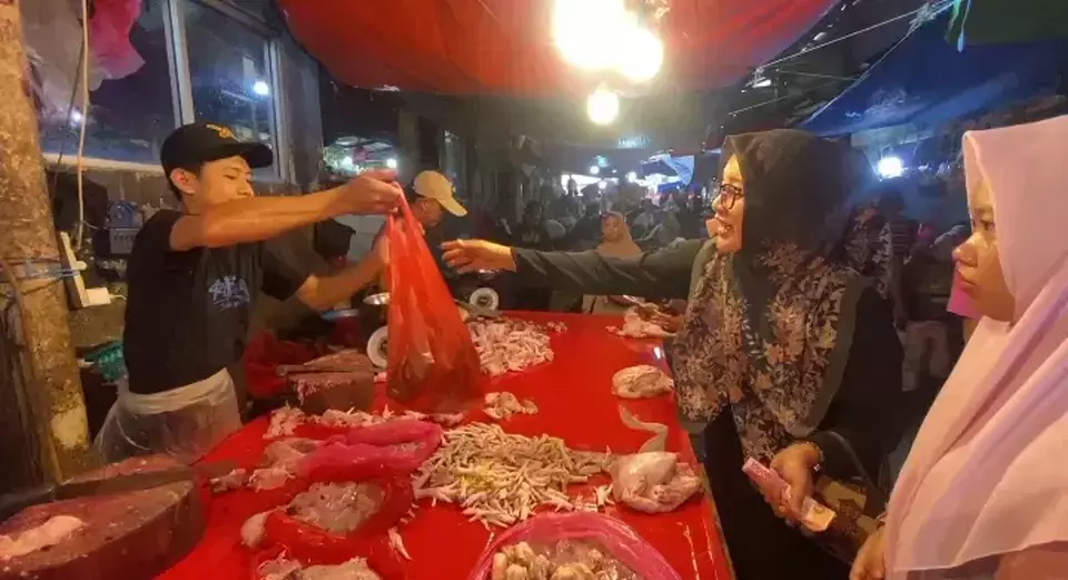 Image Credit Budiman/Beritasatu - Harga pangan di sejumlah pasar tradisional di Kabupaten Lebak, Banten, mengalami kenaikan menjelang perayaan Lebaran 2025.