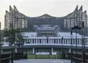 Makan Malam Bersama di Bawah Langit IKN: Jokowi dan Para Menteri Siap Sambut Sidang Kabinet Perdana