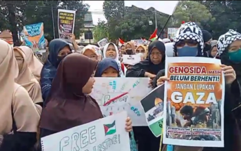 Ribuan Warga Cirebon Padati Aksi Solidaritas Palestina, Donasi Tembus Rp 106 Juta