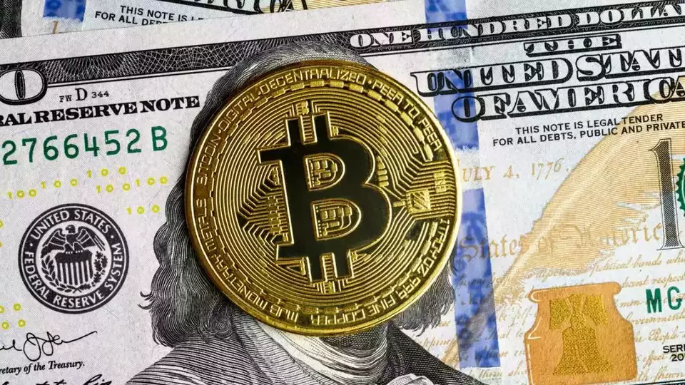 Image Credit Bitcoin.com - Ilustrasi Dolar & Bitcoin.
