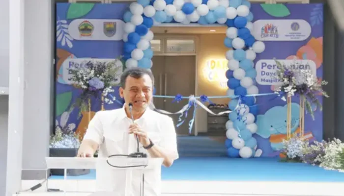Hadiah Hari Buruh dari Gubernur Jateng: Tarif Rp1.000 Trans Jateng dan Wajib Daycare di Perusahaan