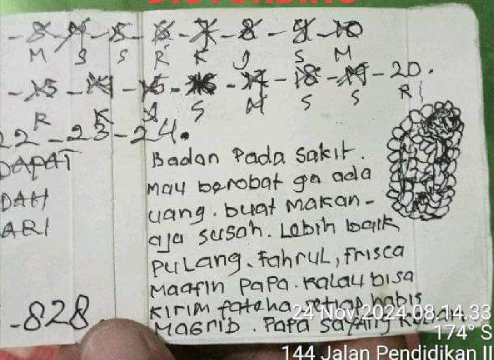 Image Credit Eka Jaya Saputra/Beritasatu - Secarik surat berisi wasiat yang ditulis oleh korban seorang lansia yang tewas gantung diri di Bekasi.