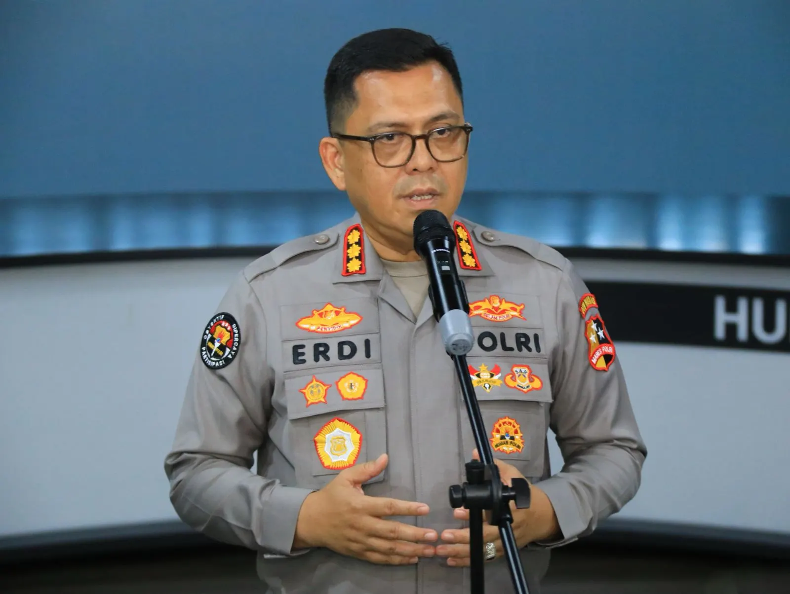 Kabag Penum Divhumas Polri, Kombes Pol. Erdi A. Chaniago menyampaikan informasi penanganan kasus.(Istimewa)