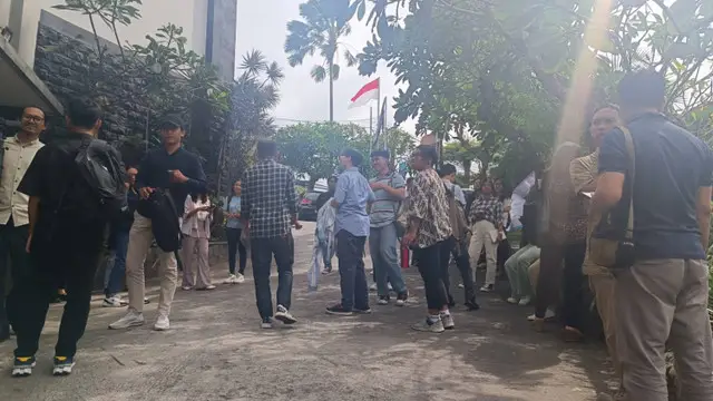 Image Credit Denita BR Matondang/kumparan - Gempa 4,9 M Guncang Bali tamu Hotel Berhamburan ke Luar.