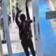Image Credit Istimewa - Sebuah video viral memperlihatkan aksi sejumlah anggota ormas yang membuat keributan di Kantor Dinkes Kabupaten Bekasi, Jawa Barat.