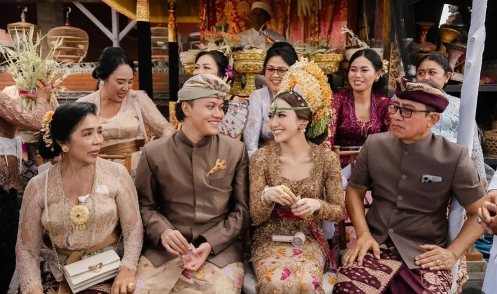 Image Credit Instagram / Mahalini / Axioo - Rizky Febian dan Mahalini mulai prosesi menikah 5 Mei 2024-Rangkaian pernikahan digelar di Bali.