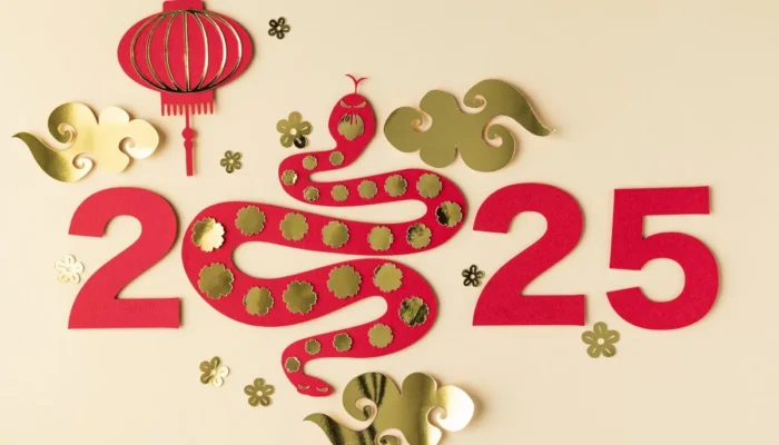 Tahun Ular Kayu 2025: Inilah 7 Shio yang Diprediksi Paling Beruntung!