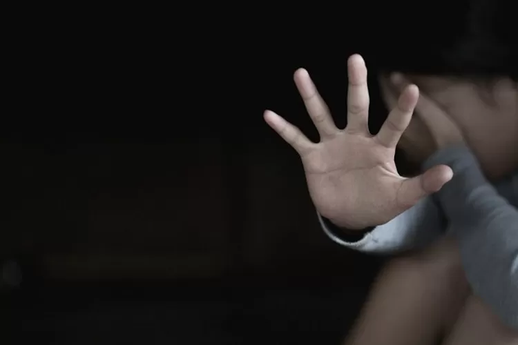 Image Credit Shutterstock - Oknum ASN Kanwil Kemenag Banten Kabur, Usai Dilaporkan Kasus Dugaan Pencabulan Anak.