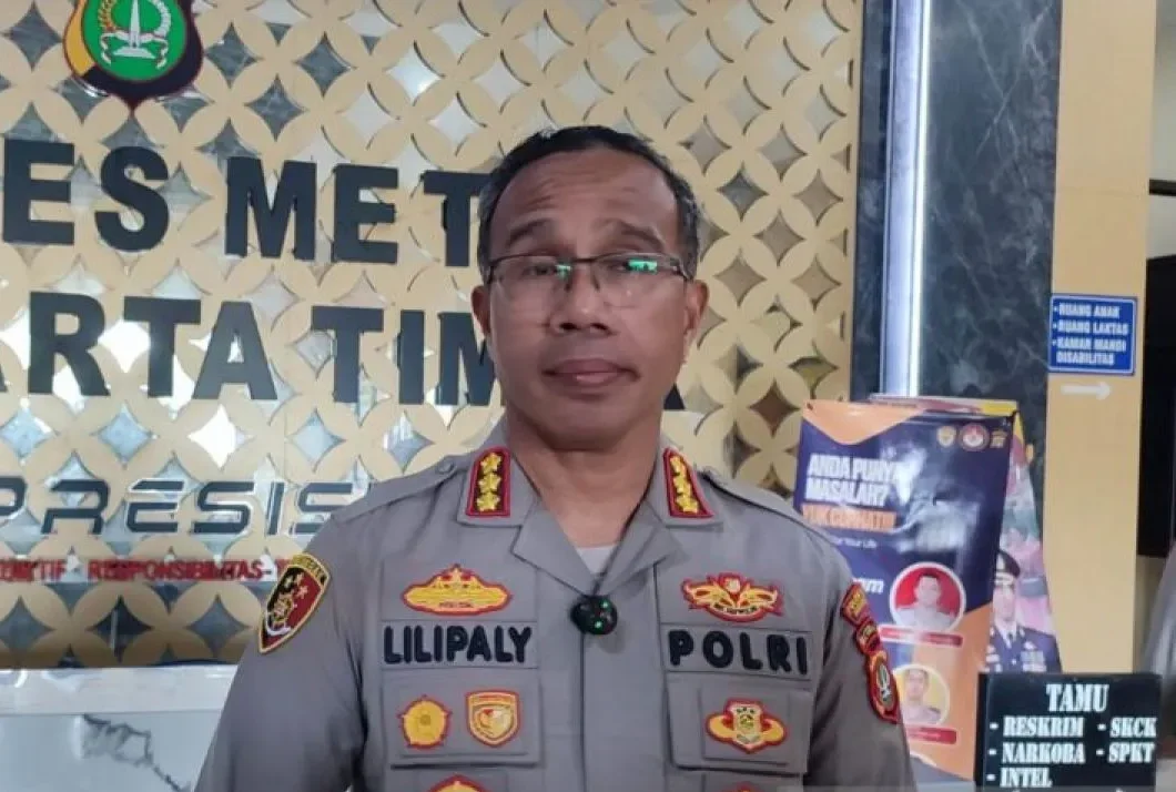 Image Credit Siti Nurhaliza/Antara - Kapolres Metro Jakarta Timur Kombes Pol Nicolas Ary Lilipaly di Polres Metro Jakarta Timur, Jumat (21/3/2025).