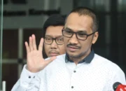 Mantan Ketua Komisi Pemberantasan Korupsi (KPK) Abraham Samad membantah pernah menerima surat panggilan untuk menjalani pemeriksaan terkait kasus ijazah palsu Presiden ke-7 Jokowi. (Antara)