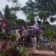 Image Credit Dwi Haryadi/Beritasatu - Potongan tubuh Uswatun Khasanah (29), korban mutilasi asal Ngawi yang mayatnya ditemukan di dalam koper dimakamkan di TPU Desa Sidodadi, Blitar, Jawa Timur, Selasa, 28 Januari 2025.