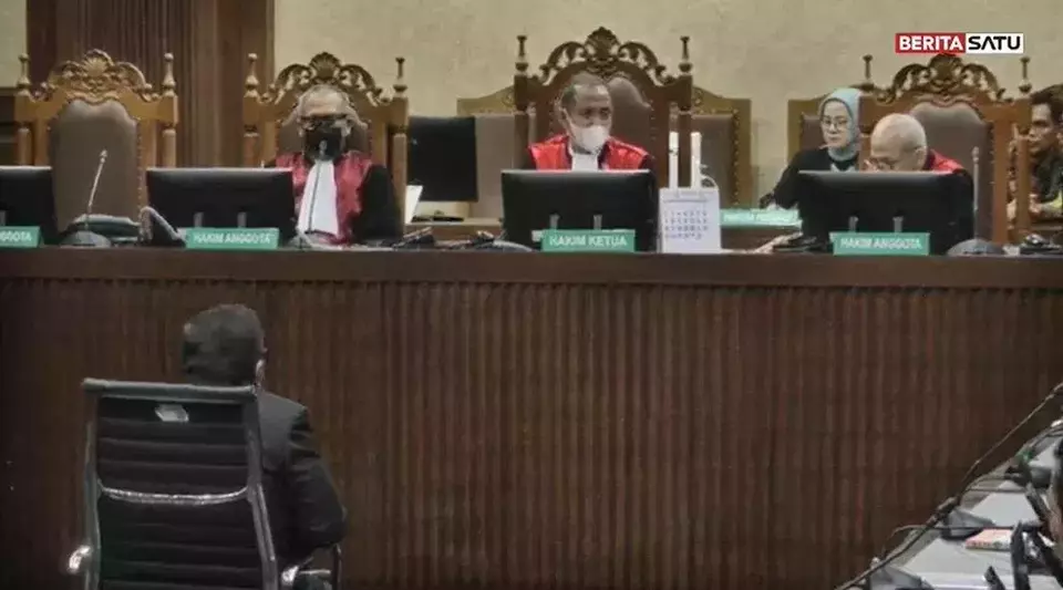 Image Credit BeritaSatuTV/SS - Sidang perdana pembacaan dakwaan terhadap Sekjen PDIP Hasto Kristiyanto di Pengadilan Tipikor Jakarta, Jumat (14/3/2025).