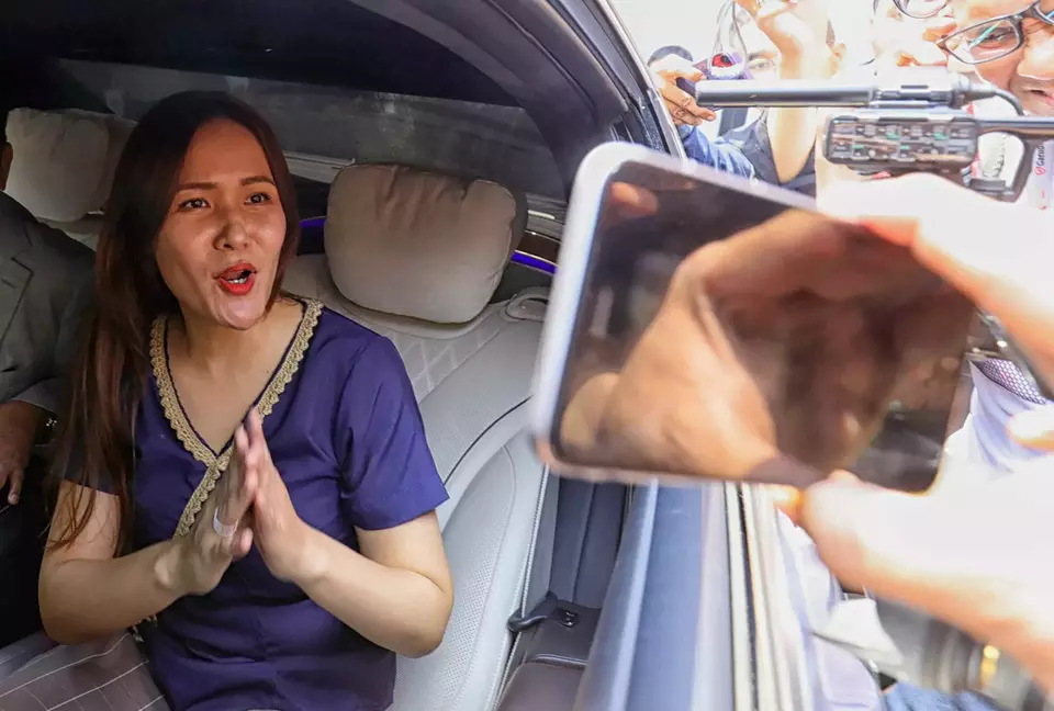 Image Ccredit Istimewa - Terpidana kasus pembunuhan berencana Jessica Kumala Wongso, usai mengurus administrasi di Balai Pemasyarakatan (Bapas) kelas I Jakarta Timur,Minggu 18 Agustus 2024.