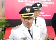 Wali Kota Yogyakarta Tolak Mobil Dinas Baru, Alihkan Anggaran untuk Pengadaan Gerobak Sampah
