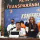 Image Credit Stefani Wijaya/Beritasatu - Direktur Tindak Pidana Siber Bareskrim Polri Brigjen Himawan Bayu Aji (tengah) Direktorat Tindak Pidana Siber (Dittipidsiber) Bareskrim Polri berhasil menangkap seorang penipu yang menggunakan teknologi artificial intelligence (AI) deepfake untuk mencatut nama pejabat negara.
