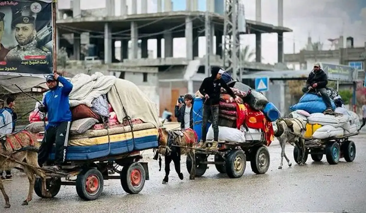 Image Credit X / @HassanF28182803 - Akibat negosiasi gagal, warga Rafah mengungsi ke wilayah timur atau kamp pengungsi al-Mawasi, yang terletak di tepi Mediterania di sebelah barat Khan Younis.