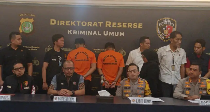Image Credit Rafi Adhi Pratama - Dua tersangka pembunuhan wanita dalam koper.