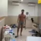 Image Credit Istimewa - WNA AS MCM bertindak agresif dengan merusak fasilitas klinik, membanting lemari, merobek tirai di salah satu klinik di Bali, Sabtu 12 April 2025.