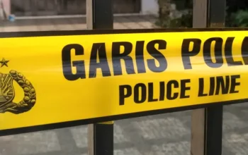 Ilustrasi - Rumah korban pembunuhan dipasang garis polisi (Merdeka/ Ronald)