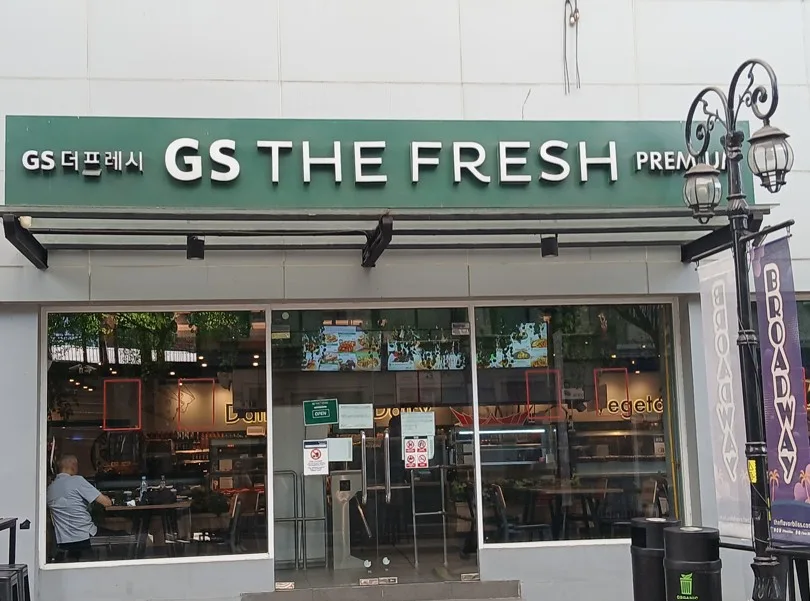 Supermarket GS di Alam Sutera, Tangerang Selatan.(Bianca)