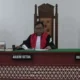 Image Credit Rino Fajar Setiawan/Beritasatu - Hakim yang bertugas di Pengadilan Negeri Kelas 1A Khusus Kota Bekasi mengenakan pita putih pada Senin, 7 Oktober 2024 sebagai simbol dukungan Solidaritas Hakim Indonesia.