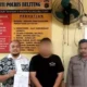 Image Credit Kasmono/Antara - Polisi menangkap pegawai bank BUMN di Belitung berinisiap DP (Tengah) karena diduga menggelapkan dana nasabah untuk main judi online, Rabu (9/4/2025).