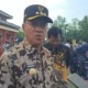 Image CRedit Dian Aprilianingrum/Beritasatu - Bupati Banyumas Sadewo Tri Listiono saat memberikan keterangan pada wartawan, di GOR Satria Purwokerto, Jumat 11 April 2025.