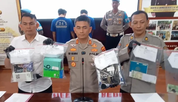 Polisi Gadungan Beraksi di Cirebon, Dua Pelaku Dibekuk, Dua Lainnya Buron