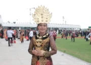 Pesona Nusantara di IKN: Pemenang Lomba Baju Adat Terbaik HUT ke-79 RI Digelari Sepeda Jokowi