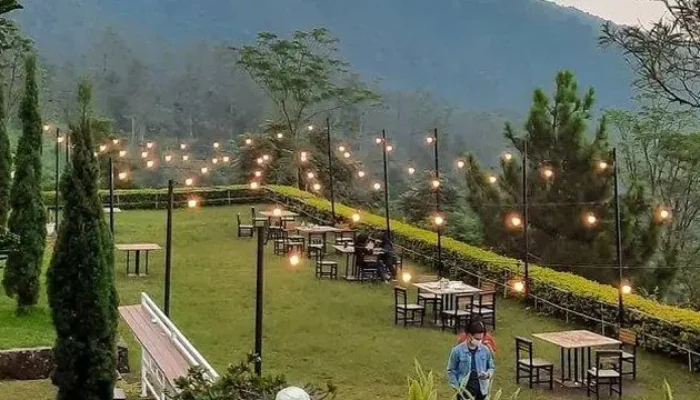 Restoran Rekomendasi Terdekat di Semarang: Kuliner Enak dan Nyaman untuk Wisatawan