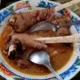 Gulai kikil kambing legendaris di Kediri, Jawa Timur. (Beritasatu/Mohammad Muajijin)