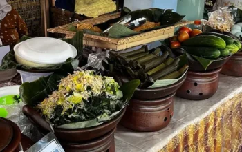 Ragam kuliner Pasar Medang untuk merayakan Waisak 2025 di Borobudur. (Instagram/@borobudurpark)