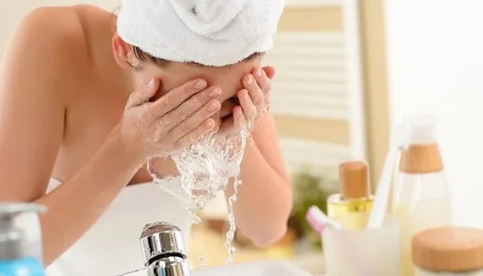 Mencegah Jerawat Sejak Dini: Tips dan Manfaat Thymo-T Essence yang Harus Kamu Ketahui