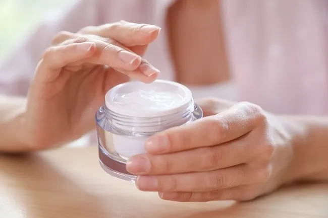 Image Credit Freepik. - Ilustrasi Skincare.