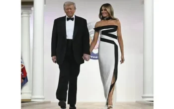 Image Credit Instagram - Melania Trump tampil memukau dengan gaun strapless elegan karya Hervé Pierre, melanjutkan tema hitam-putih yang klasik.