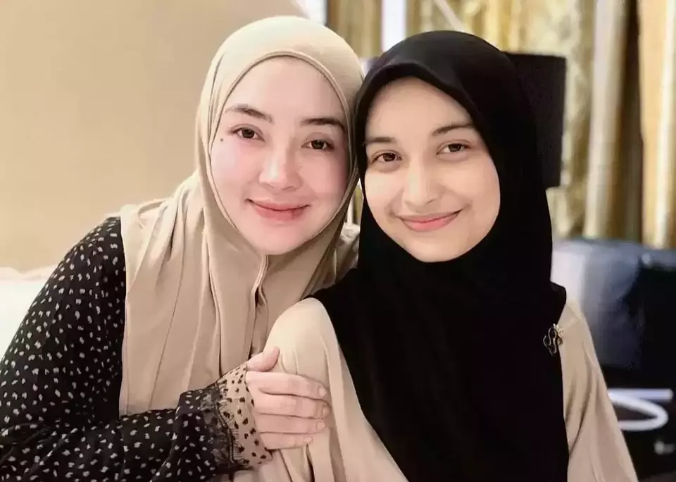 Image Credit Istimewa/Instagram - Cut Intan Nabila bersama sahabatnya Shella Saukia.