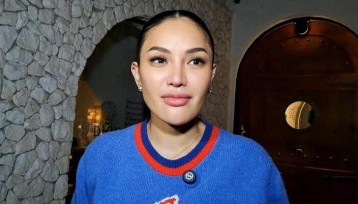 Nikita Mirzani Sebut Vadel Badjideh Akan Dipenjara Meski Tanpa Bukti Visum: “Hancur Hati Gue”